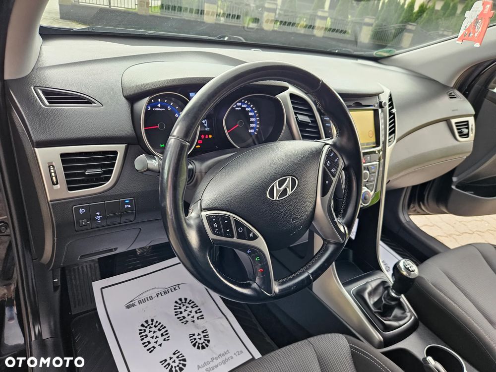 Hyundai i30 i30cw 1.4 Edition Plus - 16