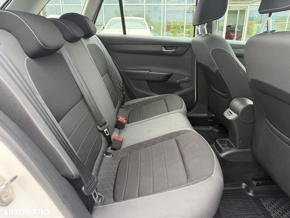 Skoda Fabia 1.0 TSI Active - 9