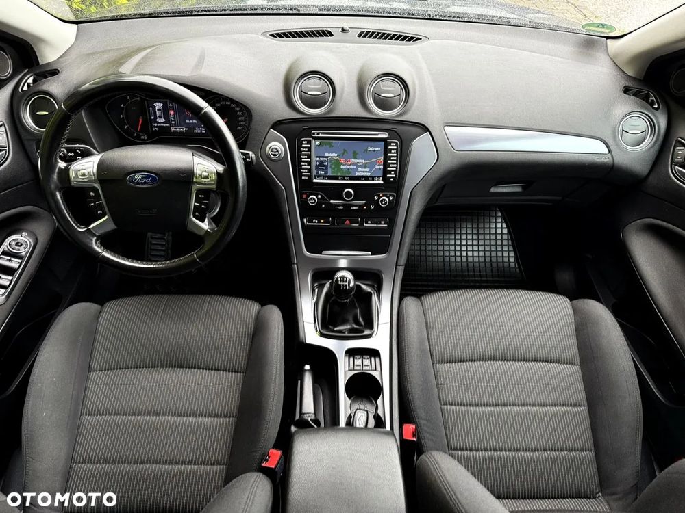 Ford Mondeo - 24
