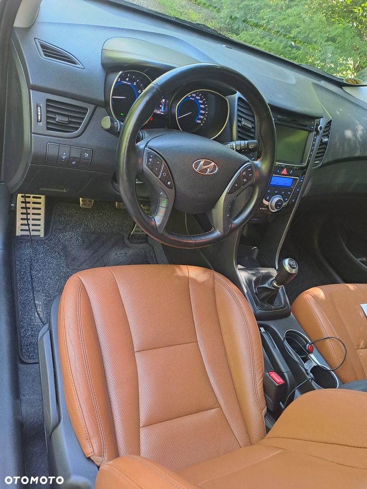 Hyundai i30 1.6 GDI Premium - 20
