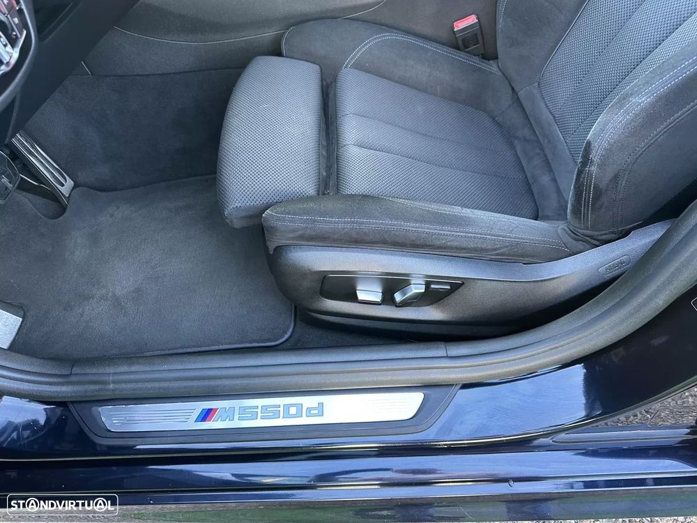BMW M550d xDrive Auto - 41