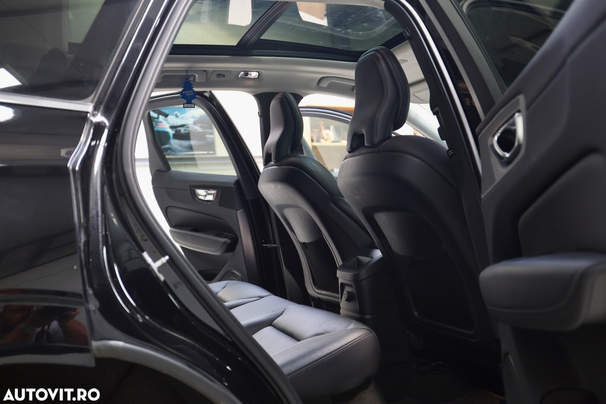 Volvo XC 60 Recharge T6 Twin Engine eAWD Inscription Expression - 8