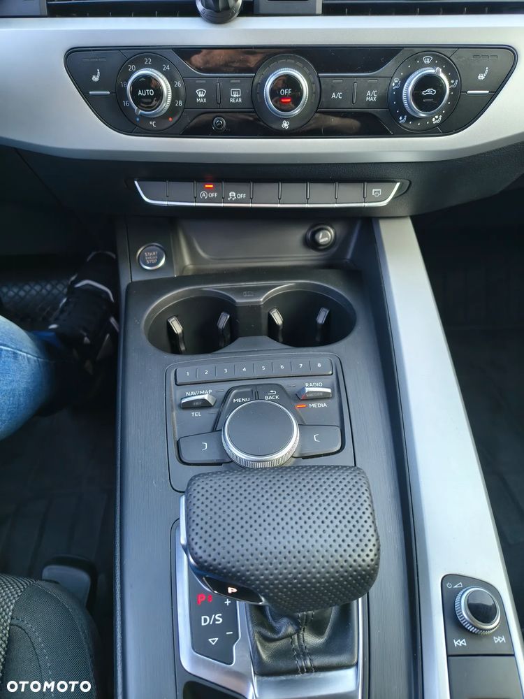 Audi A4 Avant 2.0 TDI S tronic - 11