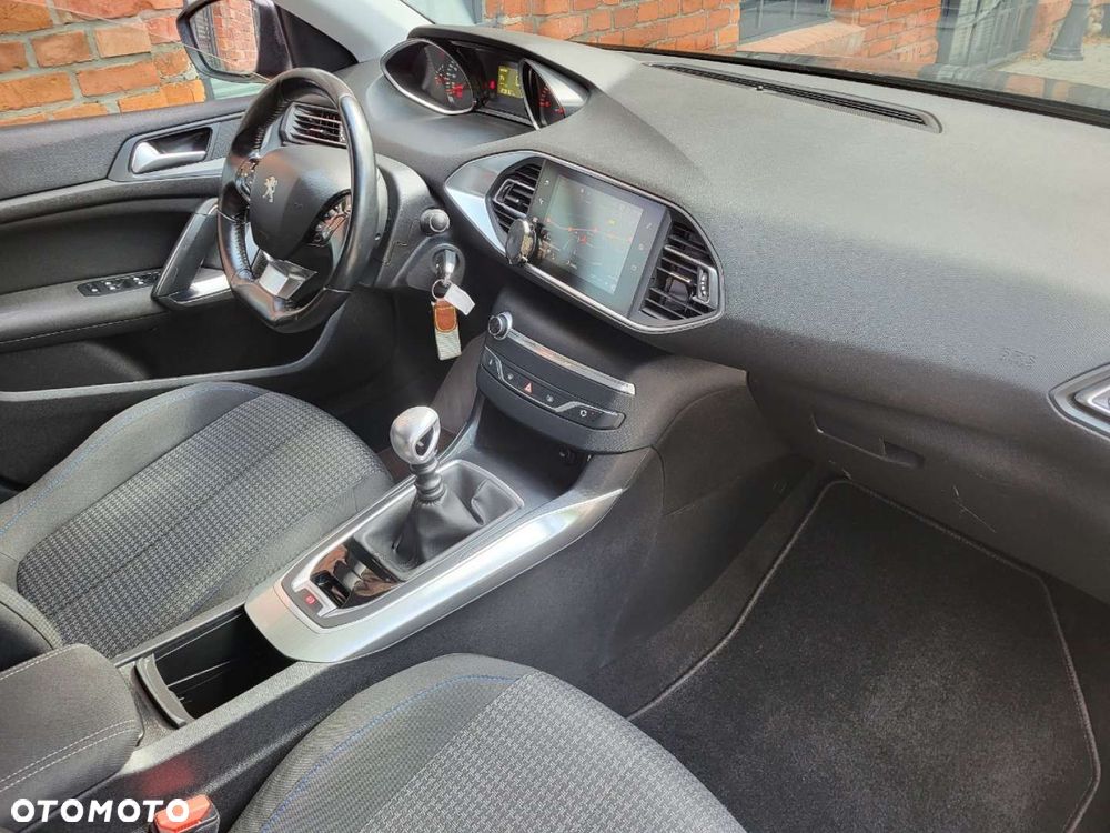 Peugeot 308 - 20