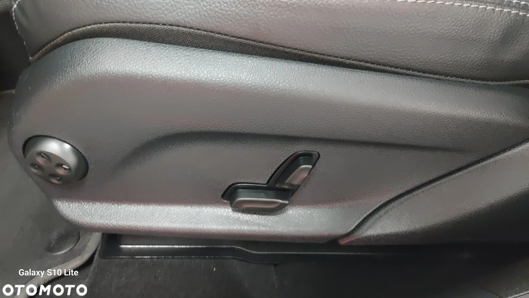 Mercedes-Benz GLC 220 d 4Matic 9G-TRONIC AMG Line - 13