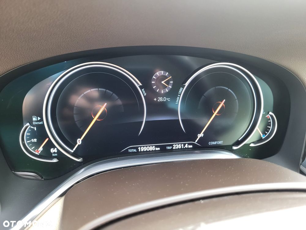 BMW Seria 7 740d xDrive - 8