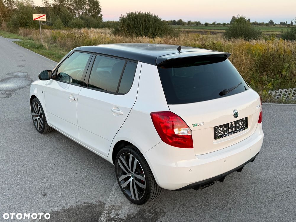 Skoda Fabia 1.4 TSI DSG RS - 4