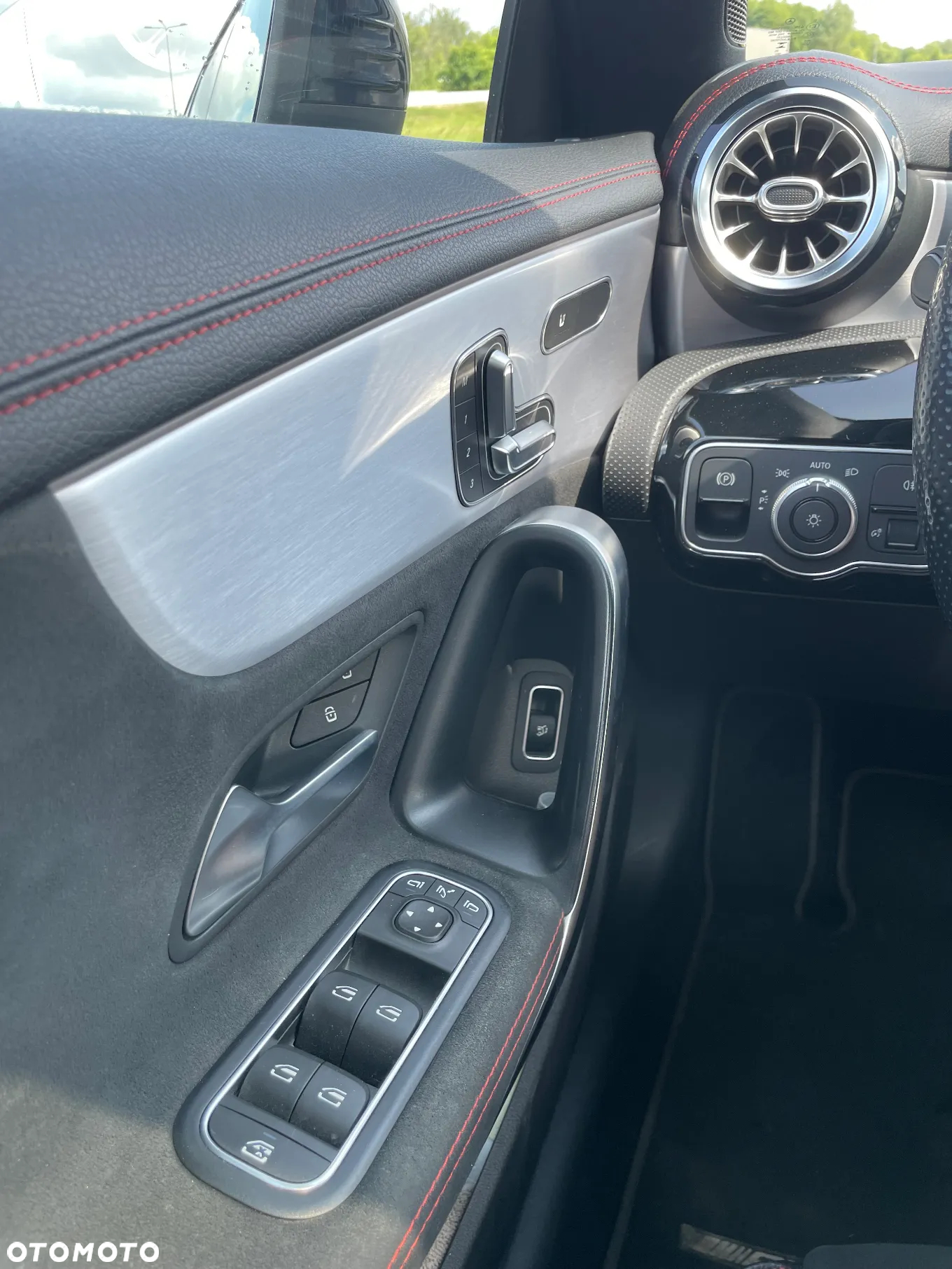 Mercedes-Benz CLA 200 d 4-Matic AMG Line 8G-DCT - 28