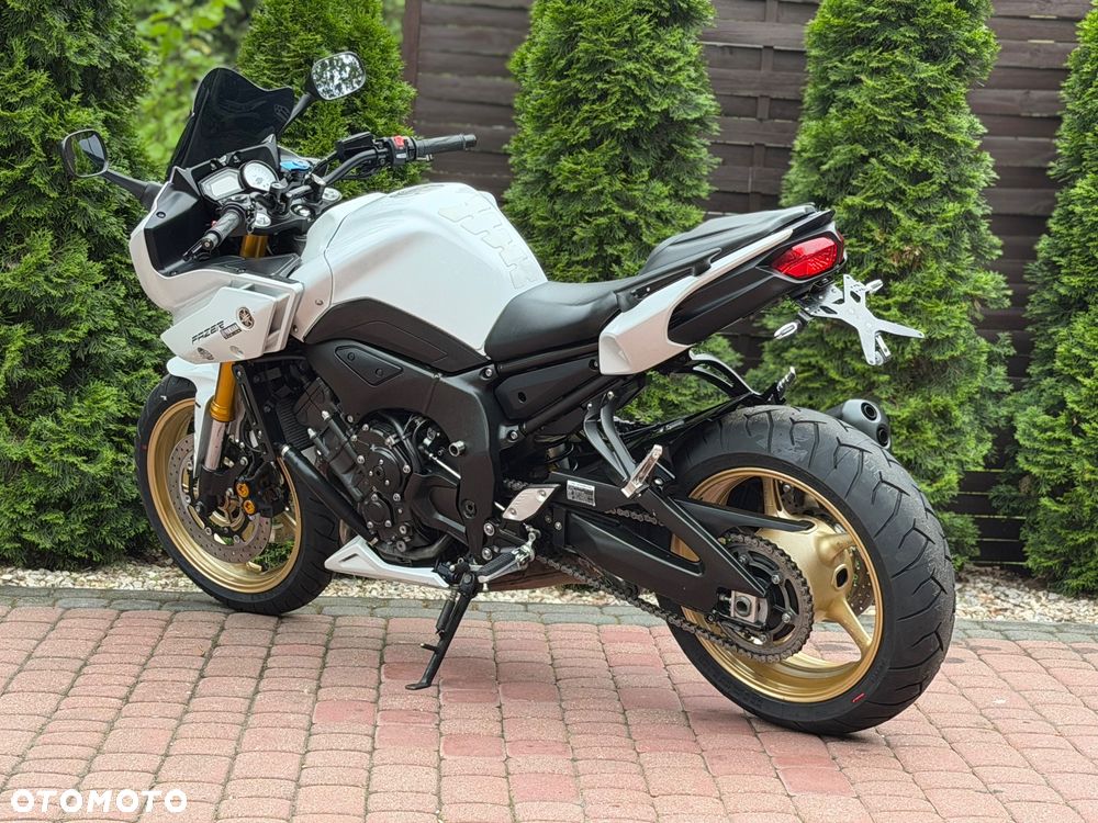 Yamaha FZ8 - 8