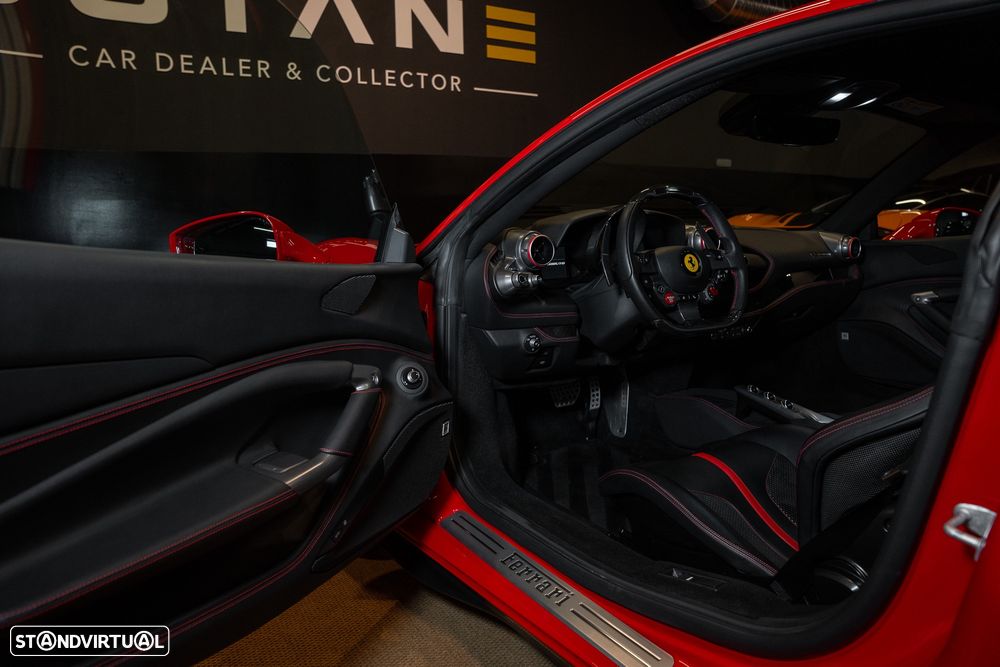 Ferrari F8 Tributo Standard - 17