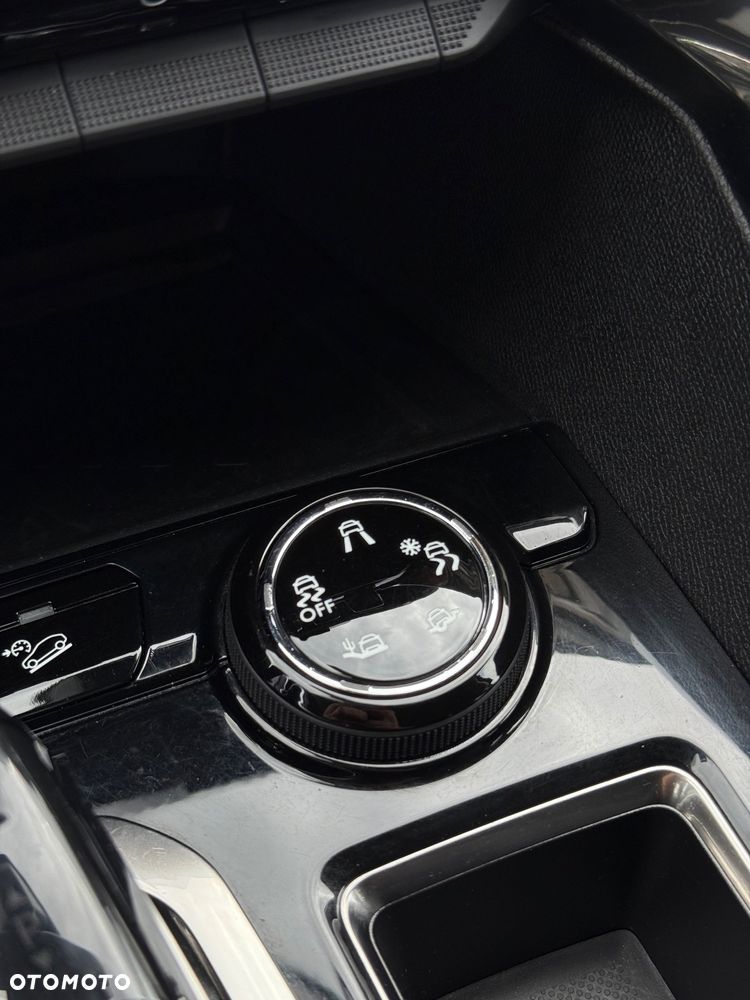 Peugeot 3008 THP 165 EAT6 Stop & Start Allure - 25