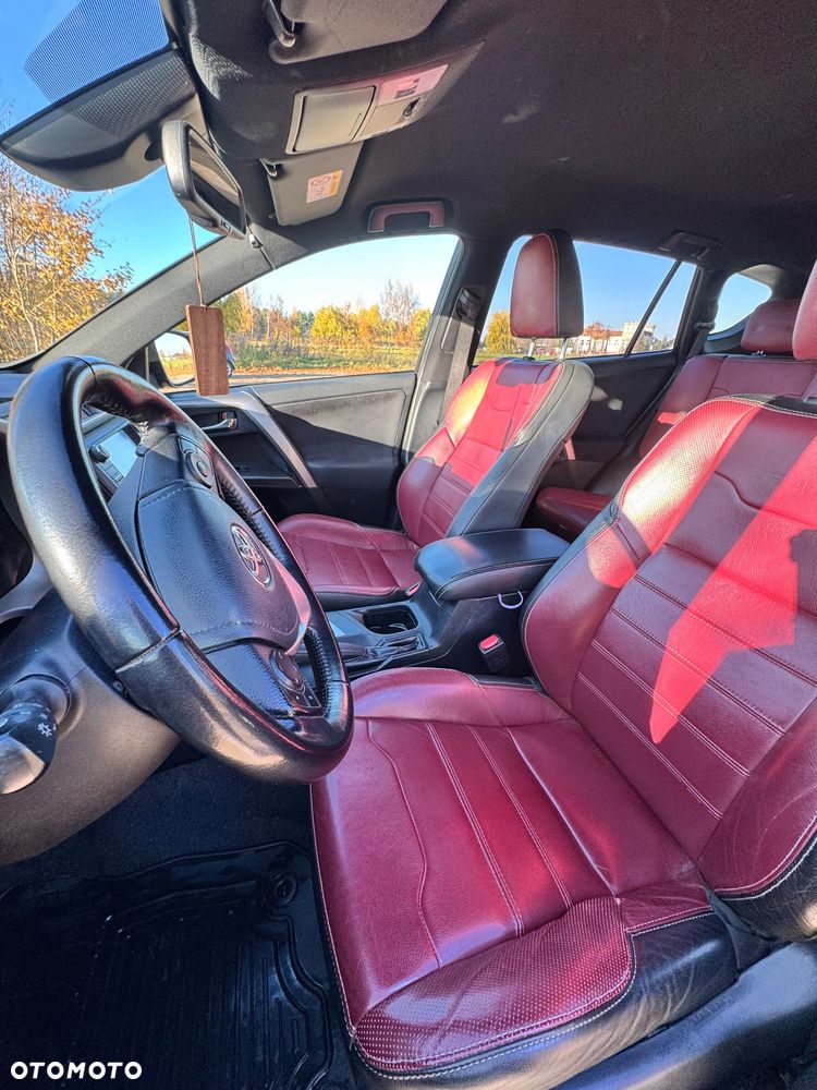 Toyota RAV4 Hybrid Selection 4x2 - 18