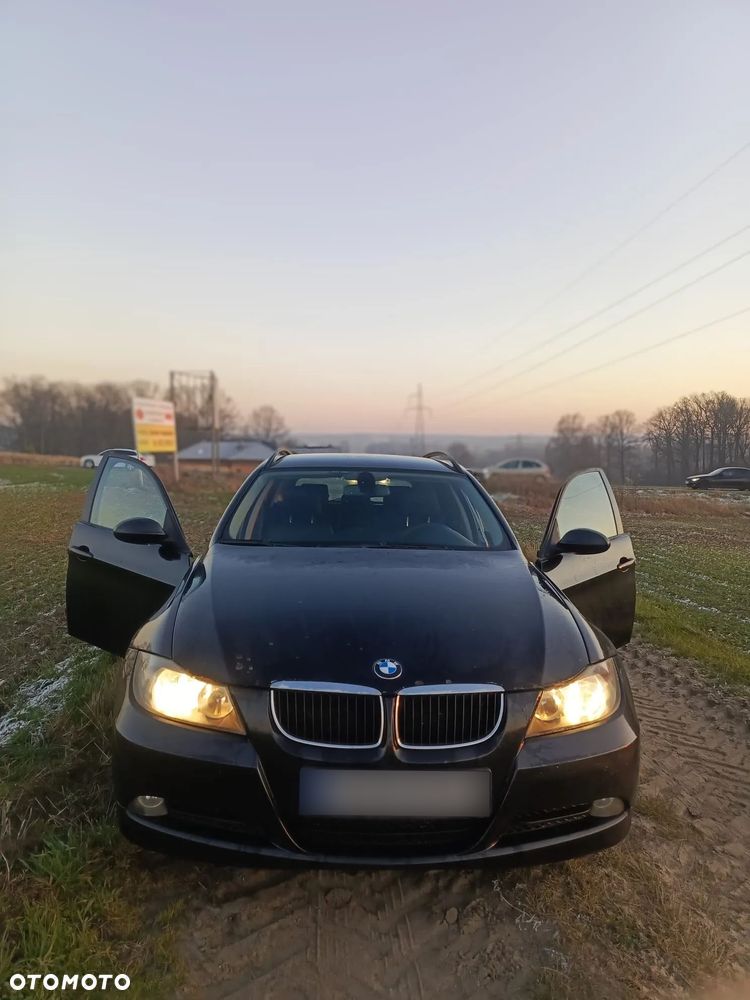 BMW Seria 3 318d - 2