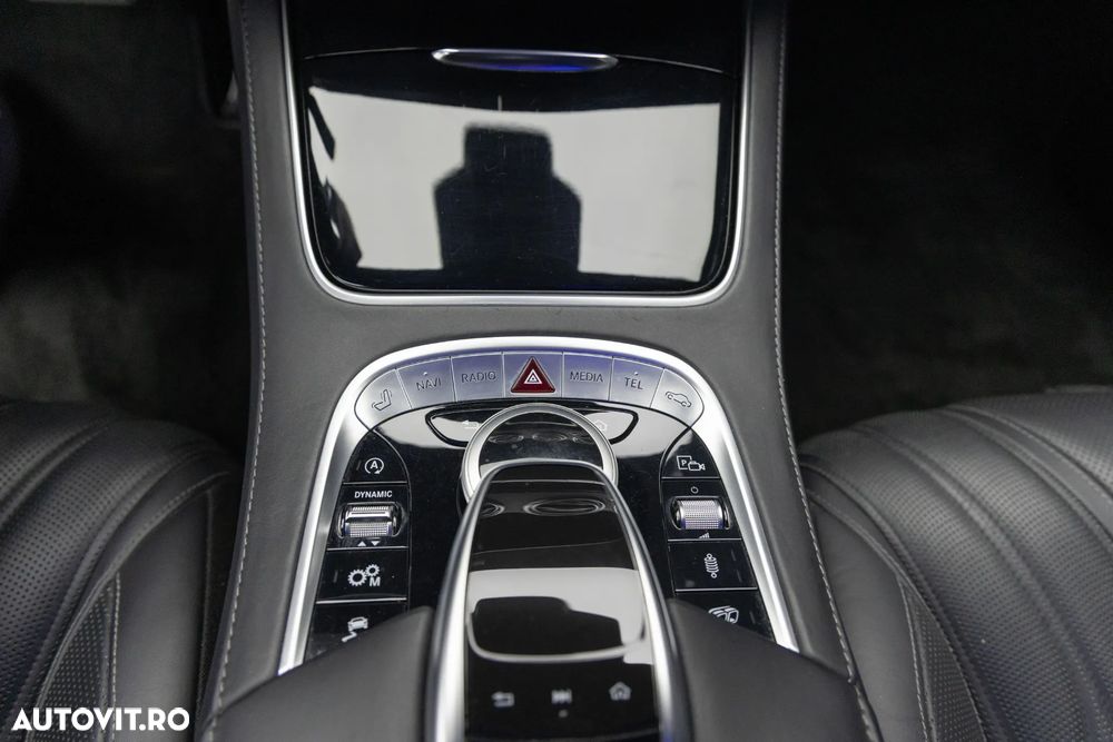 Mercedes-Benz S 63 AMG Coupe 4Matic+ AMG Speedshift 9G-MCT - 15