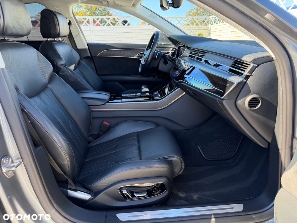 Audi A8 2018 photo 5