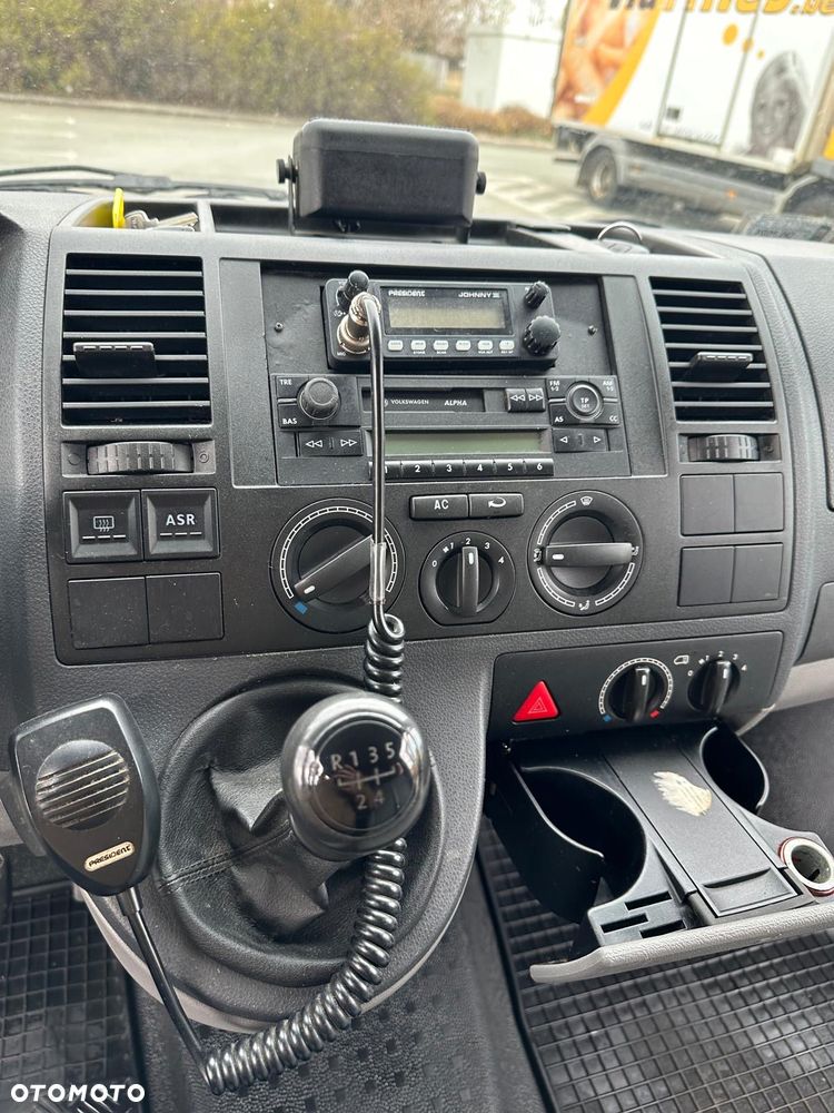 Volkswagen Transporter - 11