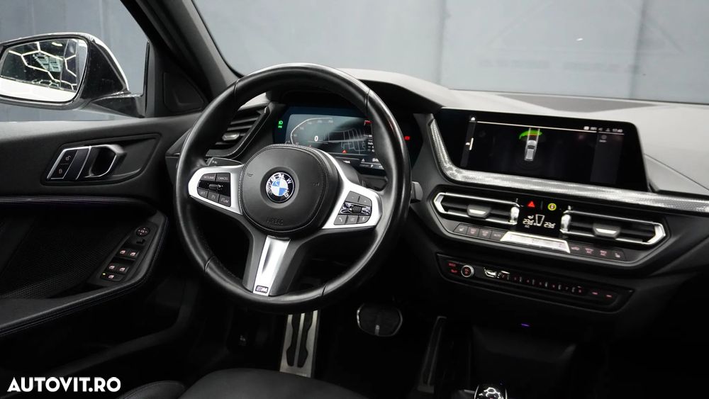 BMW Seria 1 118i Aut. M Sport - 24