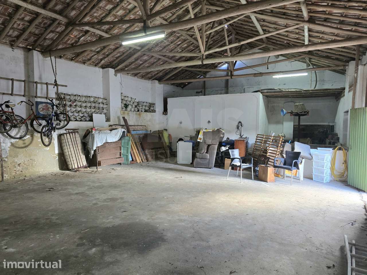 Imóvel com projeto de arquitetura para moradia T3 | Alvorninha - Grande imagem: 4/25