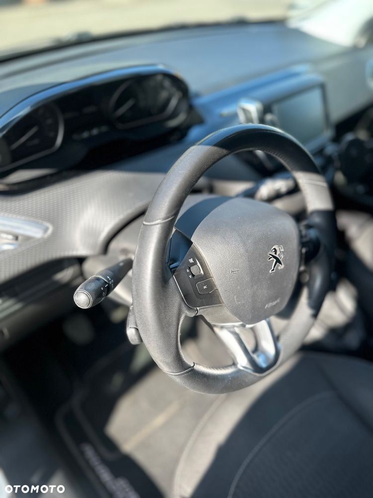 Peugeot 208 1.2 PureTech Active - 13