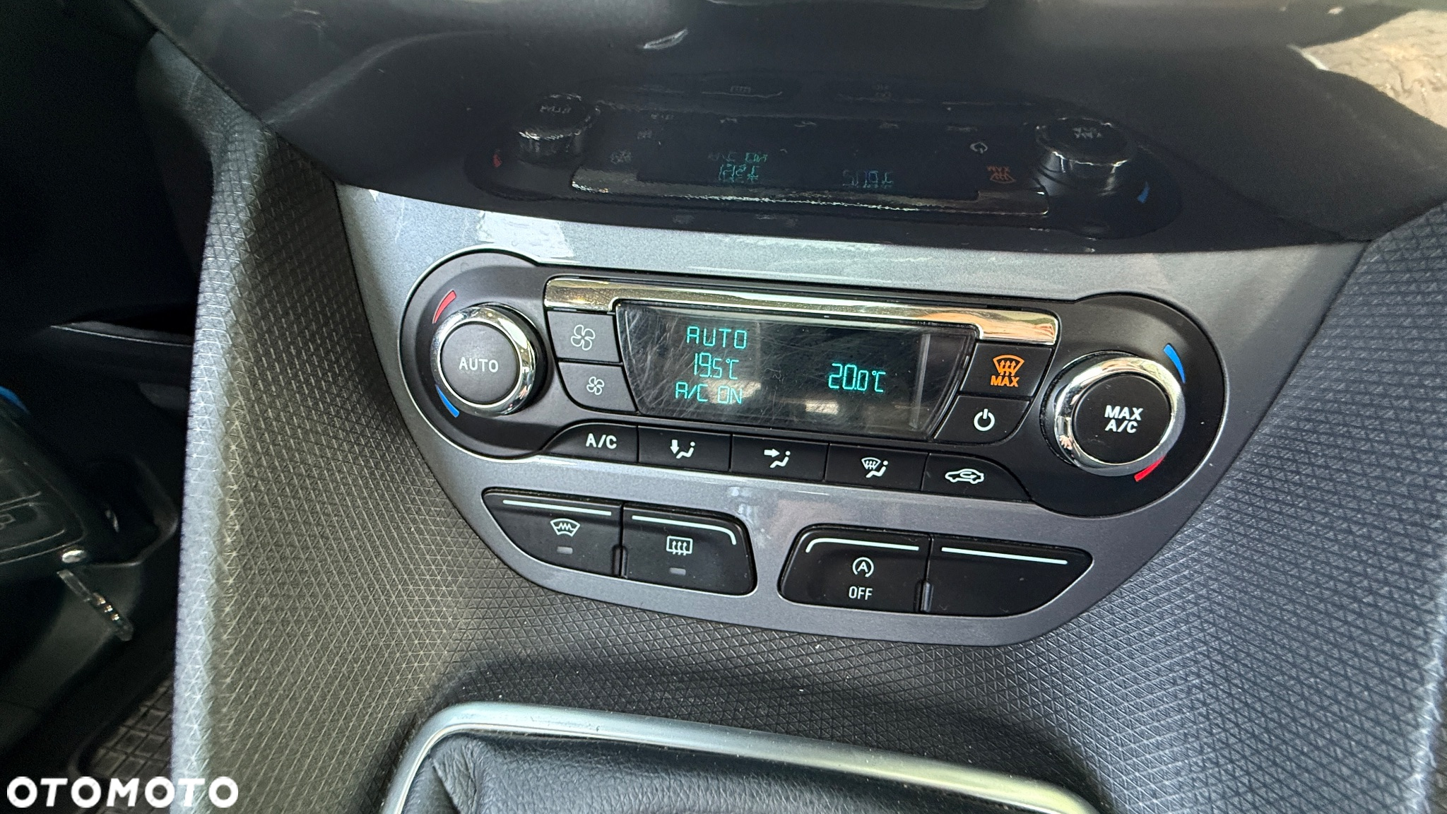 Ford Tourneo Connect 1.5 TDCi Titanium - 15