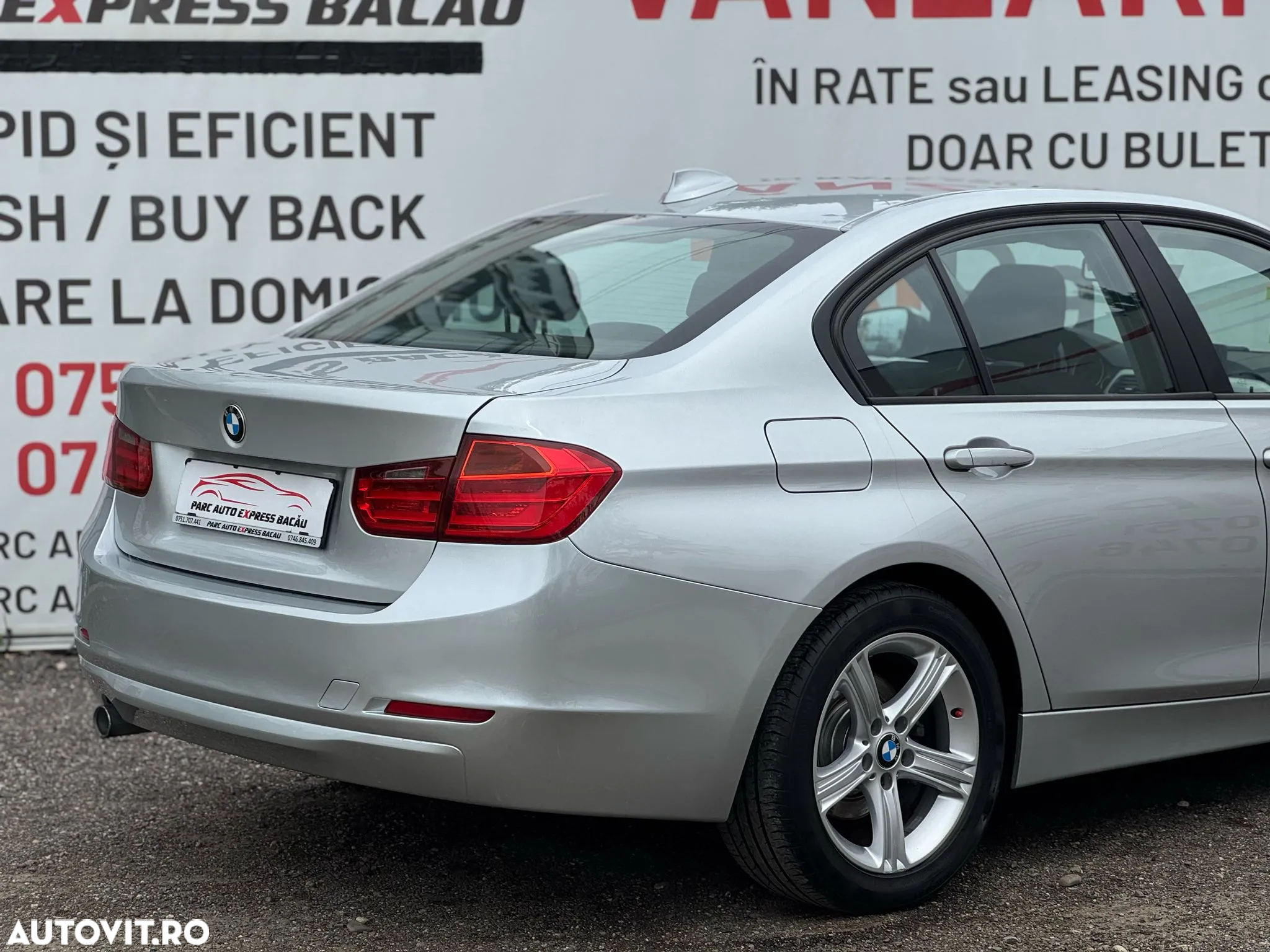 BMW Seria 3 318d Touring Aut. - 18