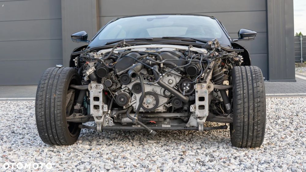 Aston Martin DB11 Standard - 22