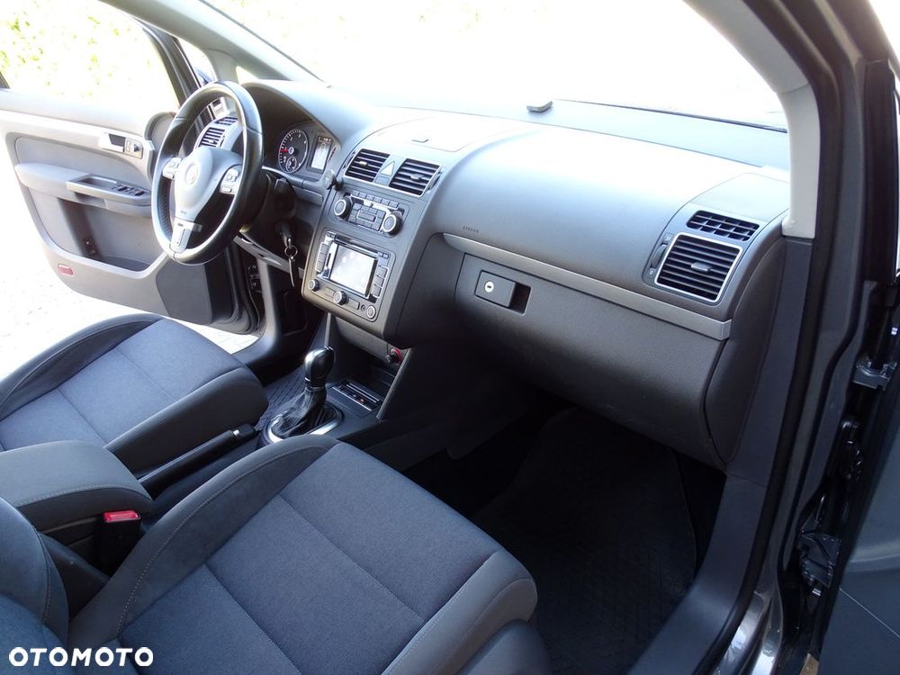 Volkswagen Touran 1.6 TDI DPF BlueMotion Technology DSG STYLE - 23