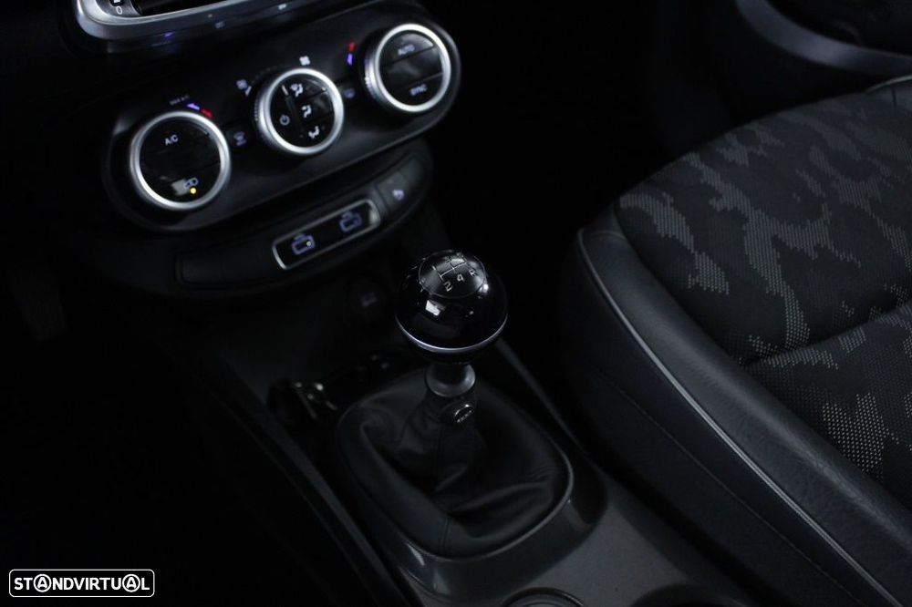 Fiat 500X 1.3 MJ City Cross - 32