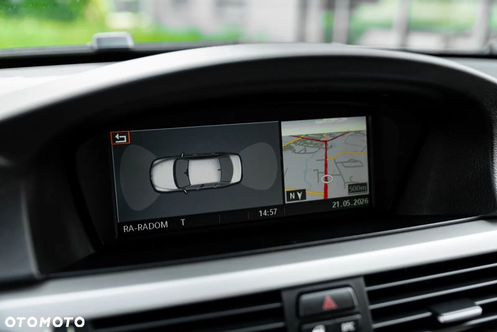 BMW Seria 3 330xi - 27