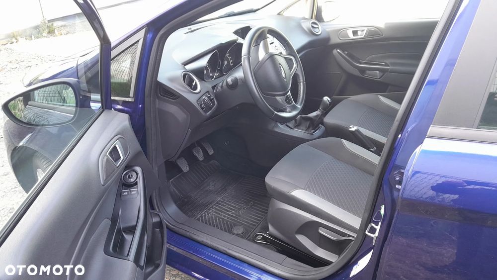 Ford Fiesta - 10