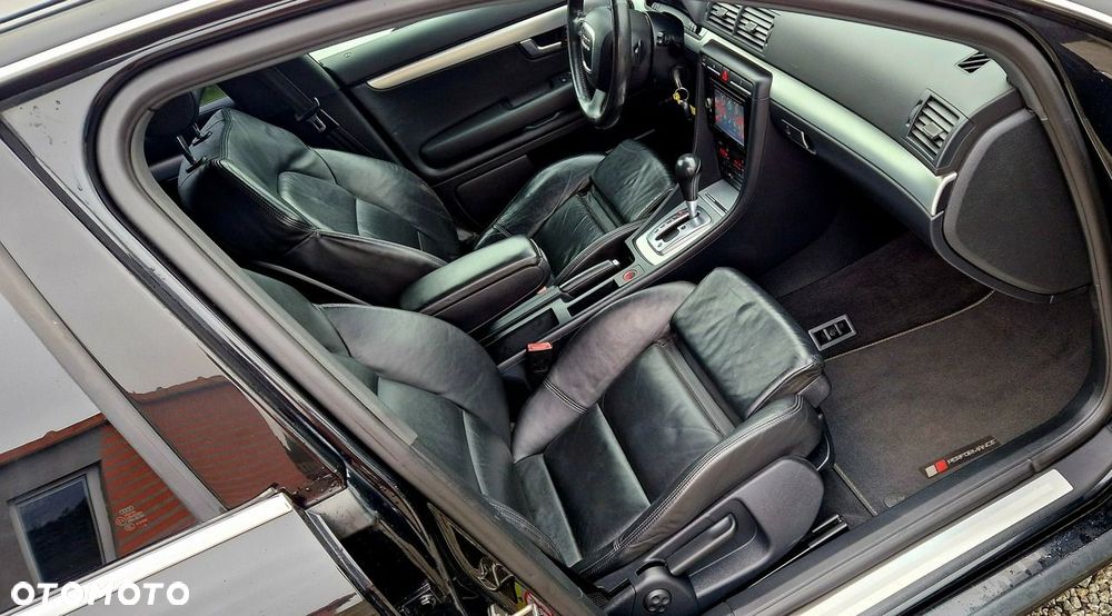 Audi A4 Avant - 9