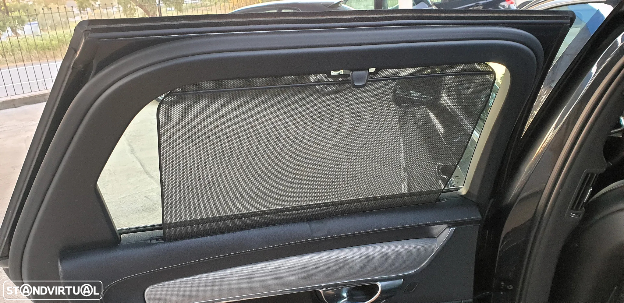 Volvo V90 2.0 D4 Inscription Geartronic - 32