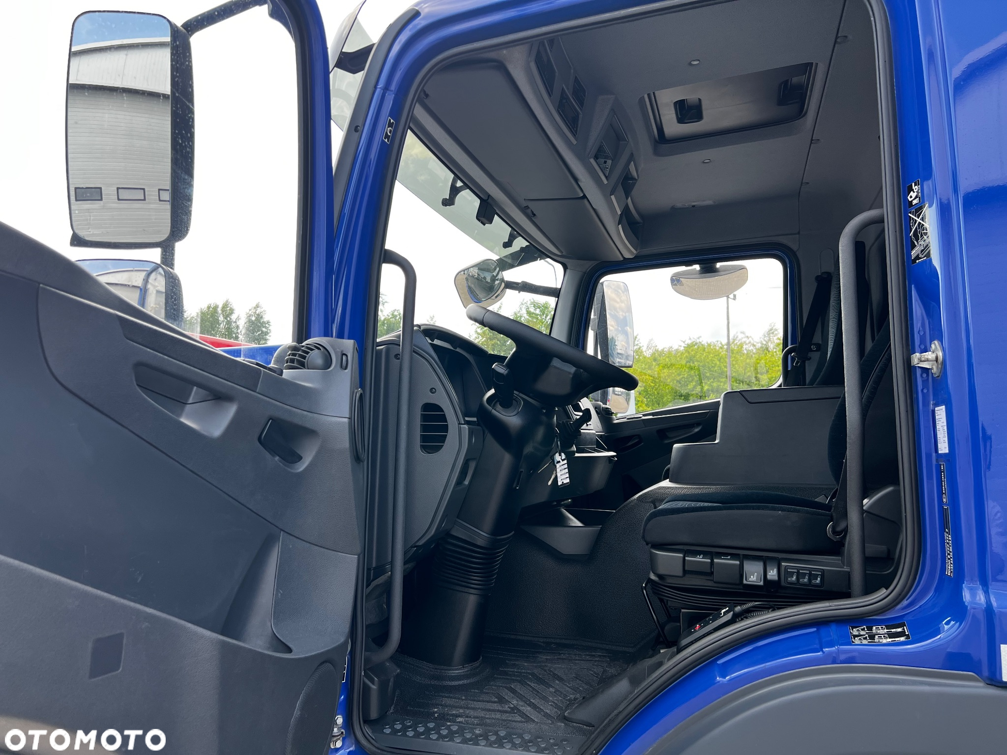 Mercedes-Benz ATEGO - 25