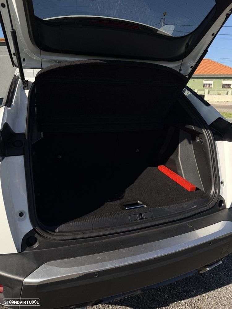 Peugeot 2008 1.2 PureTech Allure Pack EAT8 - 15