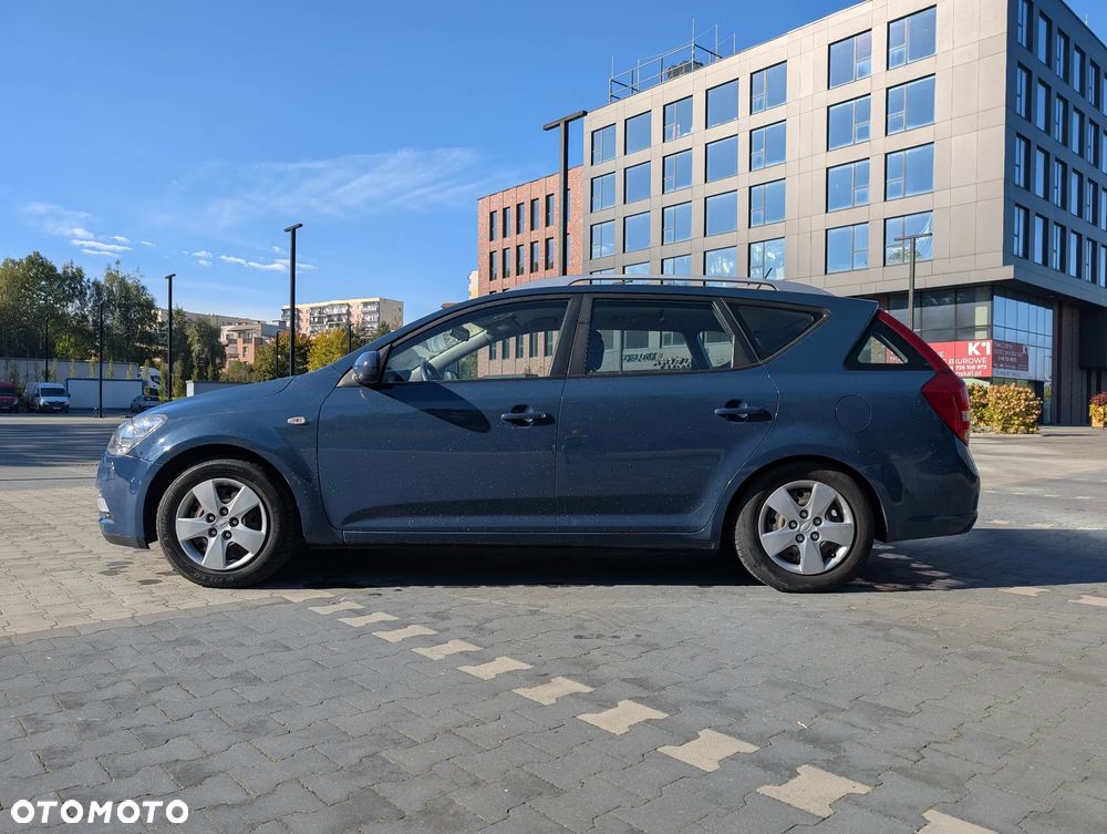 Kia Ceed Cee'd 1.4 L - 8
