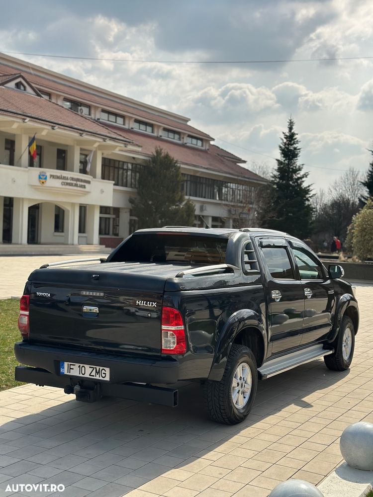 Toyota Hilux 4x4 Cabina Dubla Comfort - 5