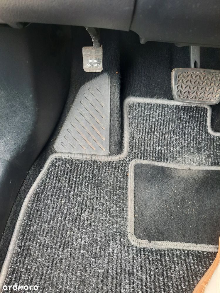 Lexus CT - 11