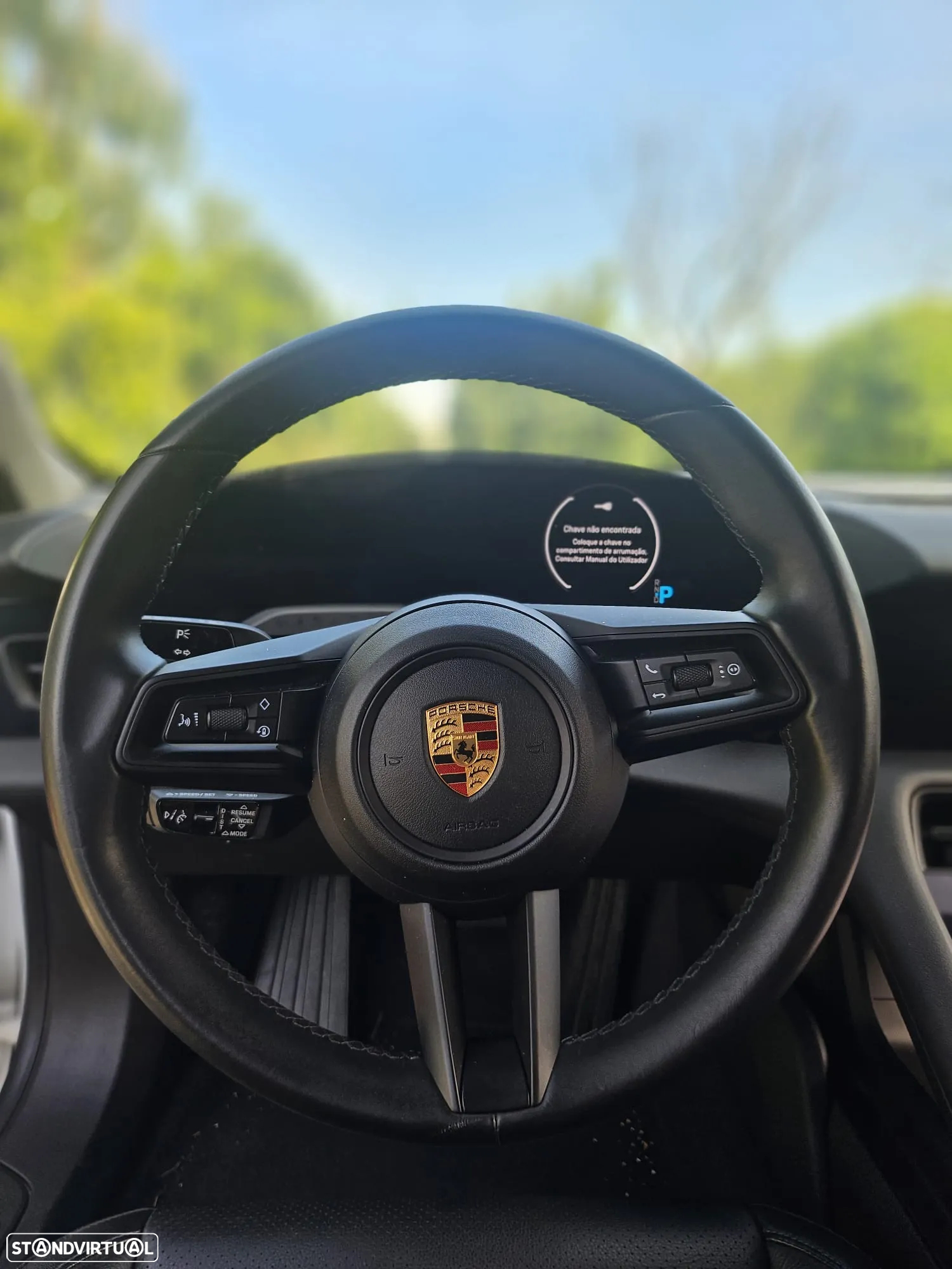Porsche Taycan Cross Turismo 4 - 8
