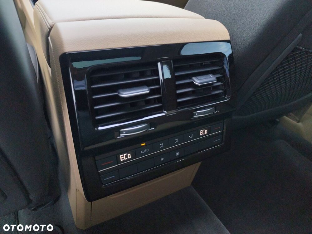 Volkswagen Touareg 3.0 V6 TFSI Plug-In Hybrid 4Mot Atmosphere - 15