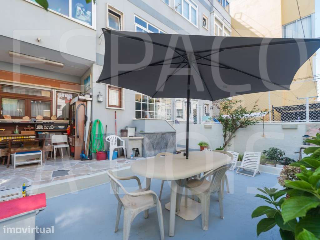 Apartamento T2 com amplo terraço | Centro de Queijas - Grande imagem: 4/60