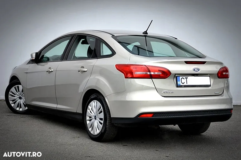 Ford Focus 1.0 EcoBoost Connected - 6