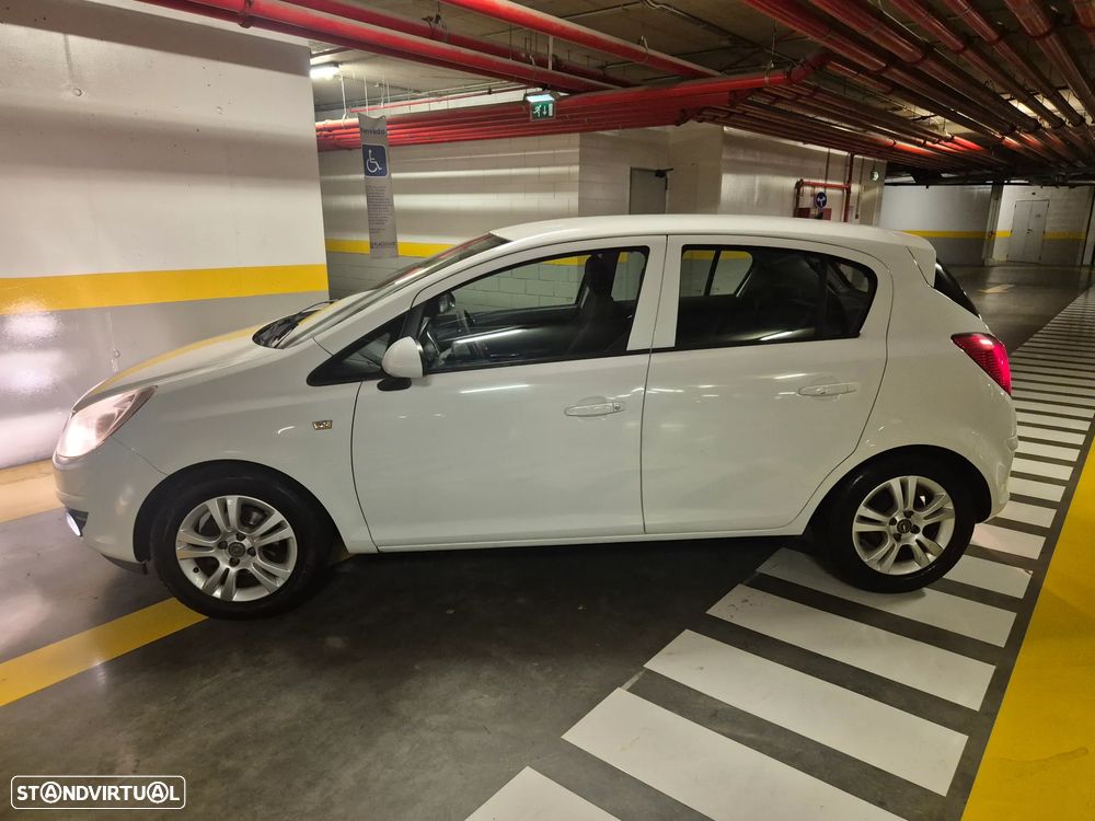 Opel Corsa 1.2 Enjoy - 2