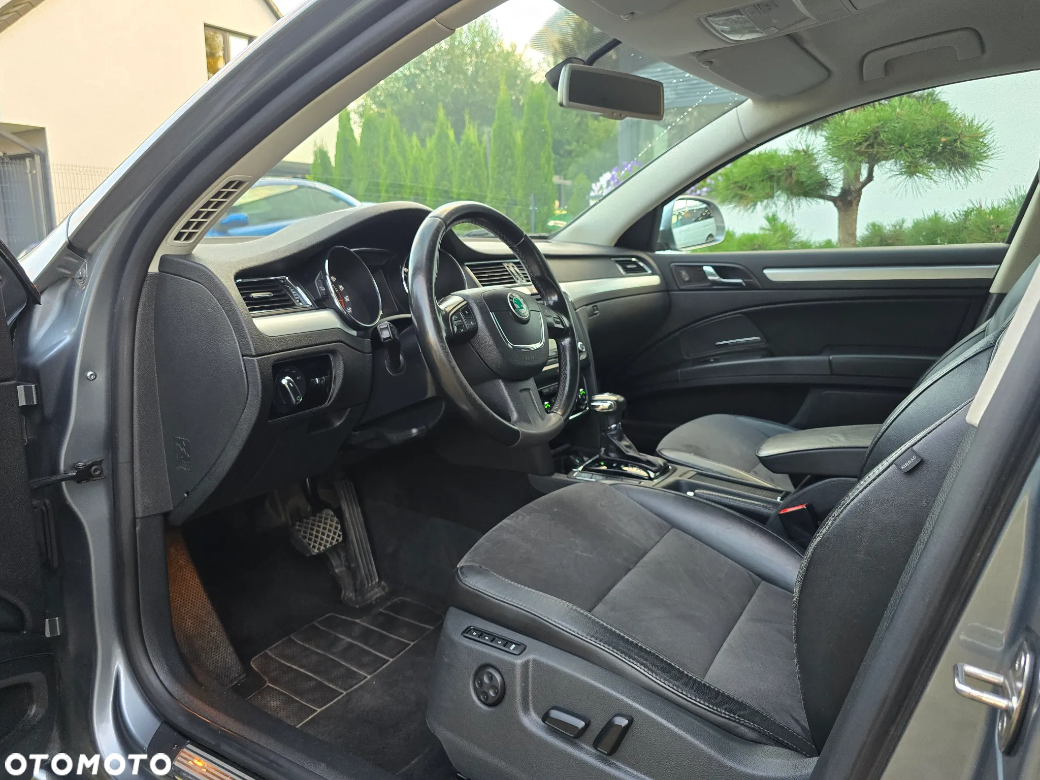 Skoda Superb 2.0 TDI Platinum DSG - 7