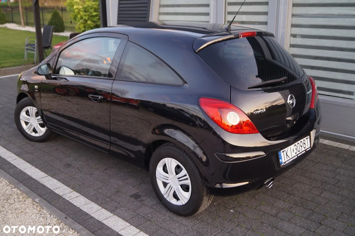 Opel Corsa 1.2 Essentia - 11