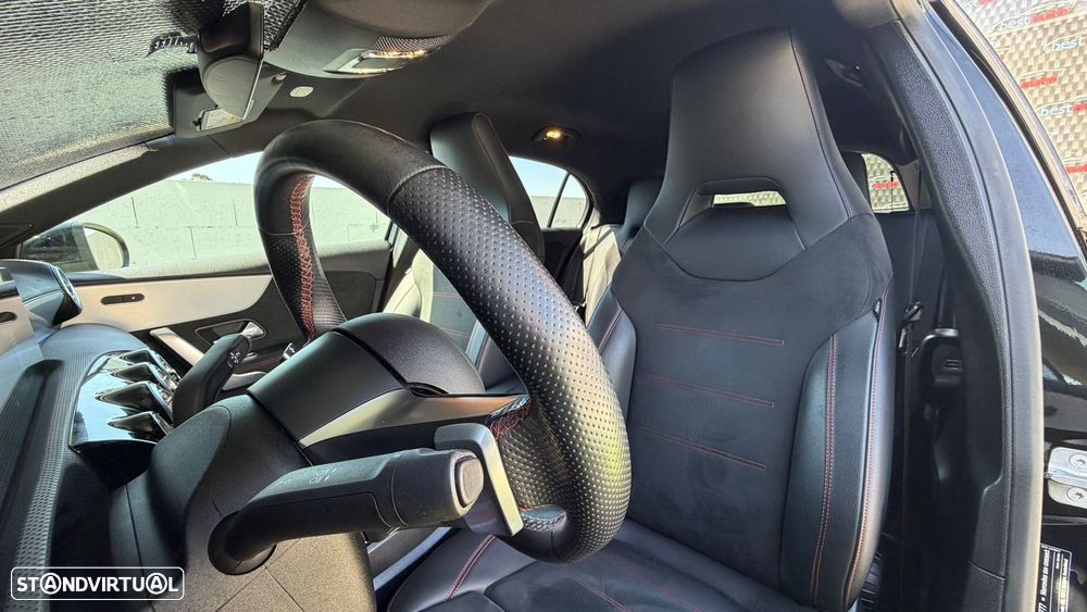 Mercedes-Benz A 250 e AMG Line - 18