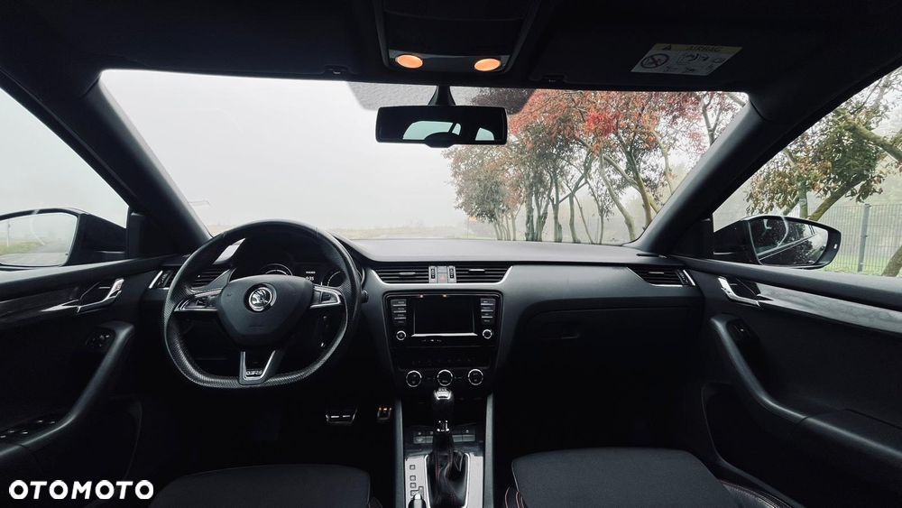 Skoda Octavia 2.0 TDI DSG RS - 14
