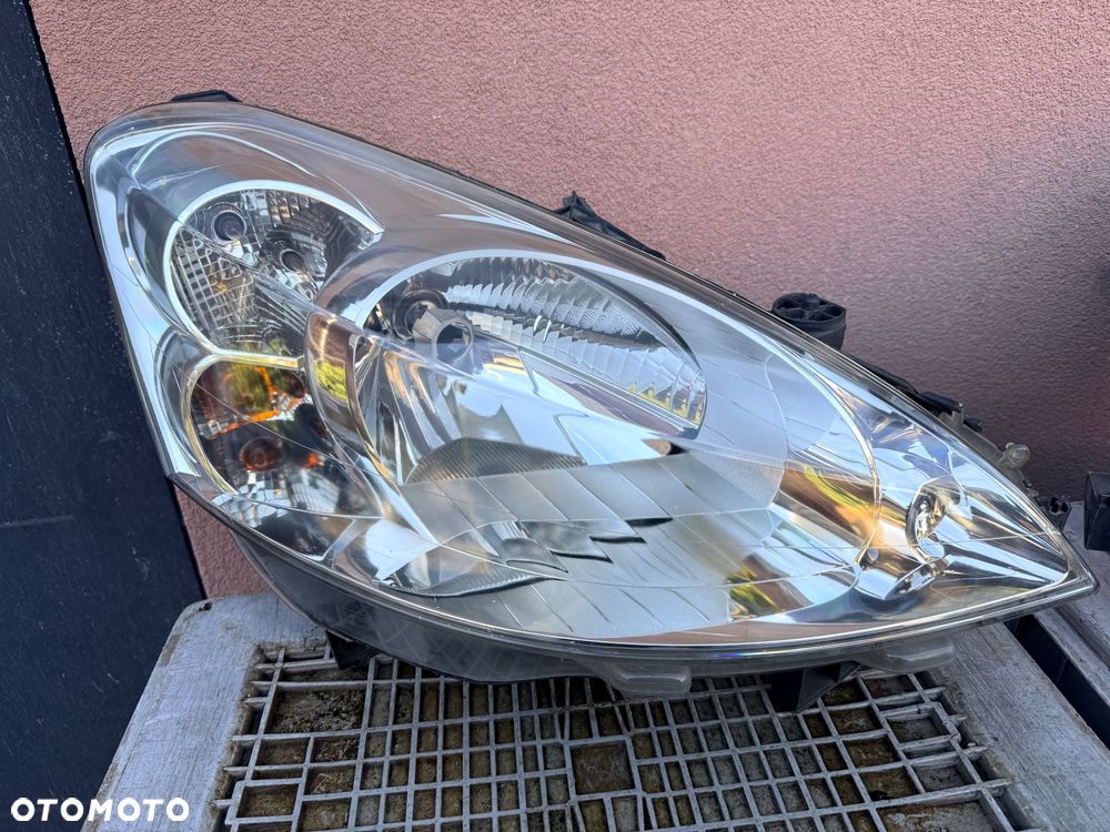 Lampa przednia PEUGEOT PARTNER 3 III KOMPLET EUROPA ORYGINALNE VALEO - 3