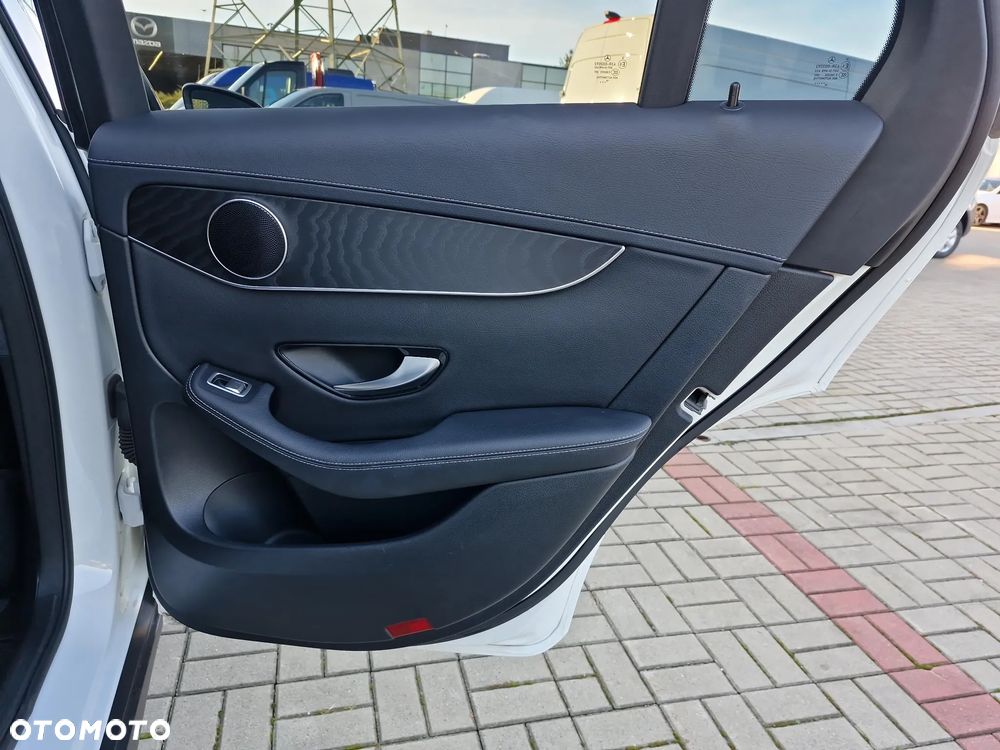 Mercedes-Benz GLC - 19