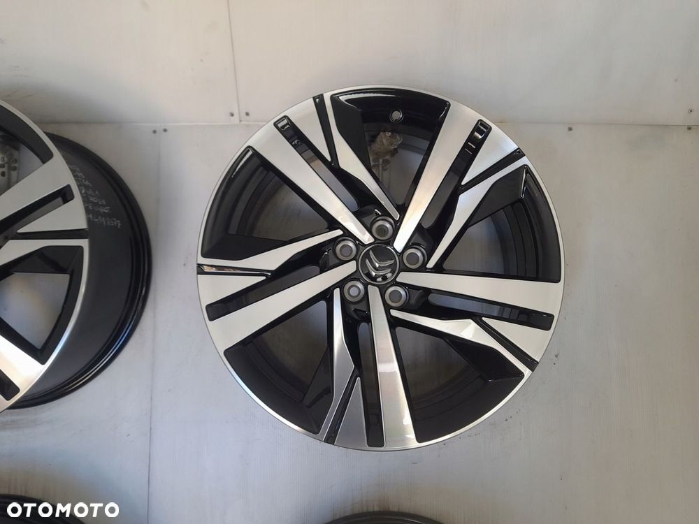 Felgi aluminiowe Citroen OE 9814118377 8.0" x 19" 5x108 ET44 - 3