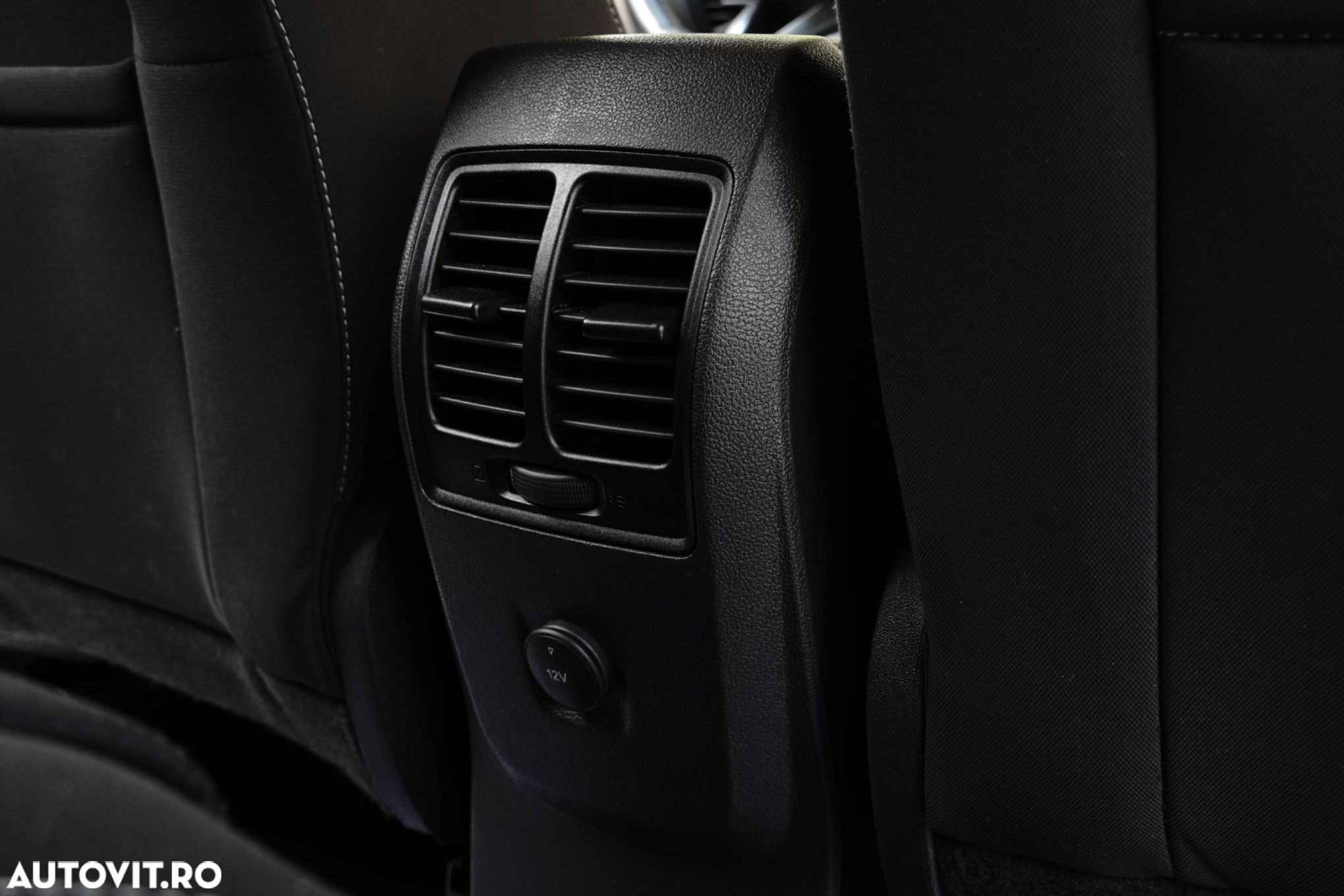 Ford Kuga - 22